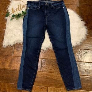 NYDJ Ami Skinny Jeans Size 12 Ankle Pants Light Denim Stripes MDNMAA2905